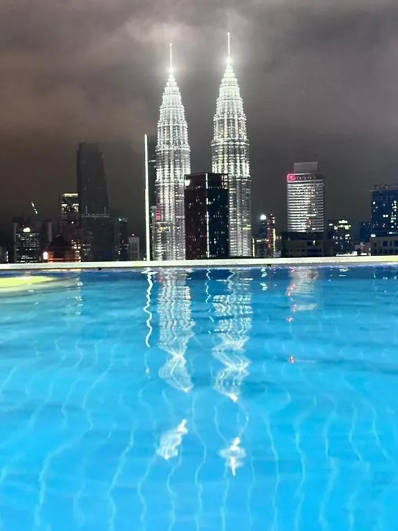 Dreamy Destiny Suites At Infinitum Klcc Pool View Kuala Lumpur 0*,  Malaysia